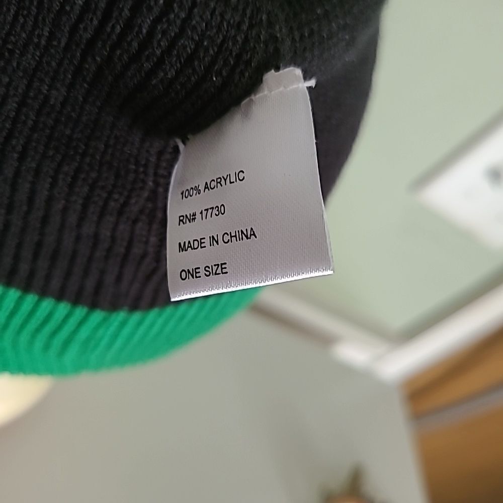 Color Block Beanie - Picture 5 of 11